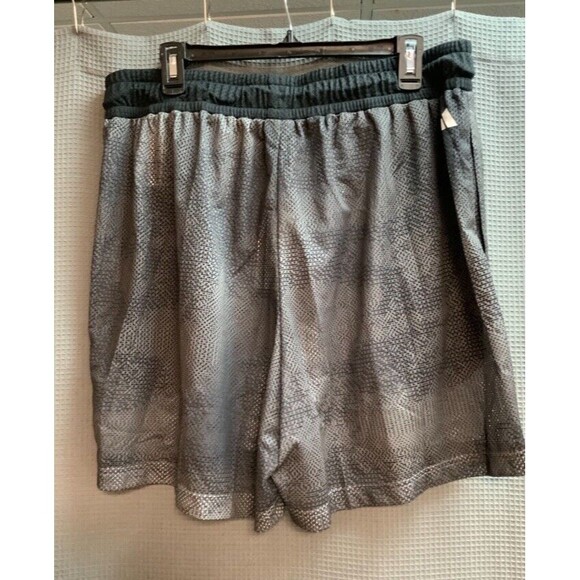 Adidas Mens Black Q2 All Over Print Basketball Shorts Size XL‎ - Picture 2 of 5